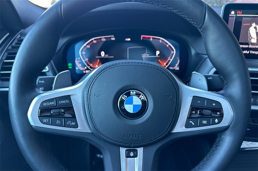 2025 BMW X4 xDrive30i