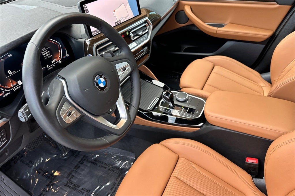 2025 BMW X4 xDrive30i