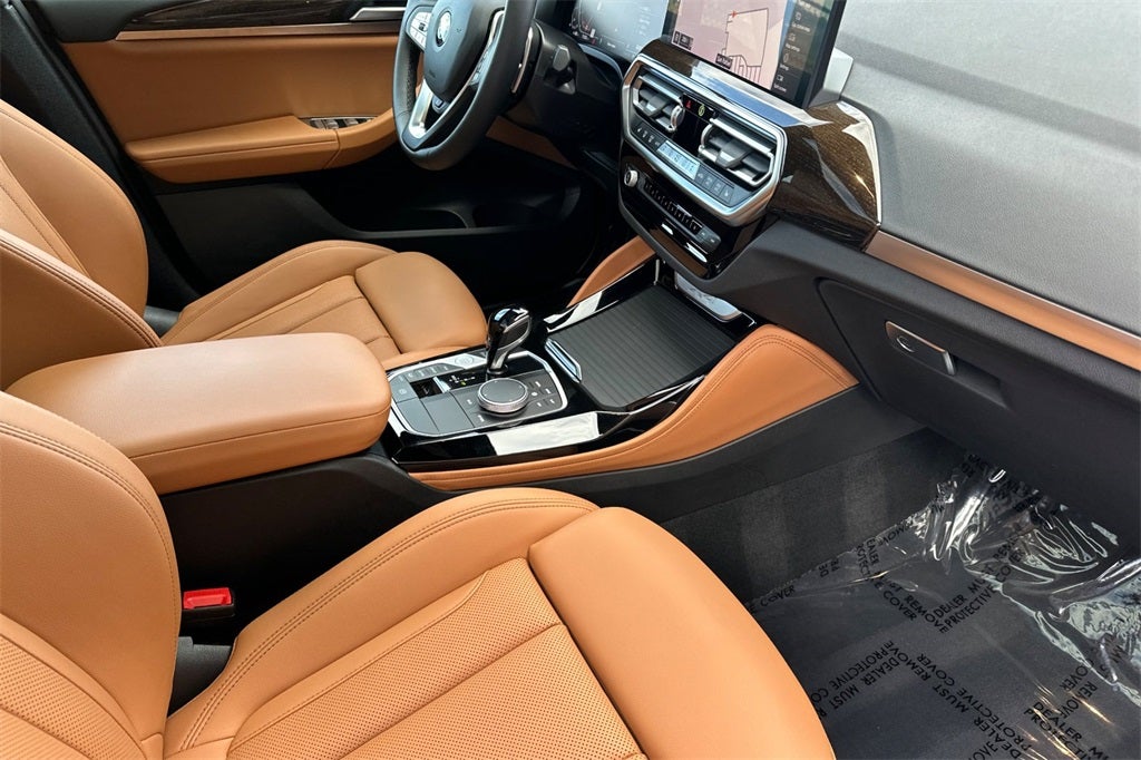 2025 BMW X4 xDrive30i