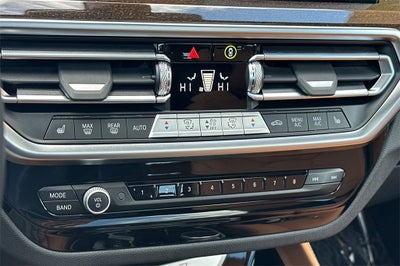 2025 BMW X4 xDrive30i