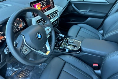 2025 BMW X4 xDrive30i
