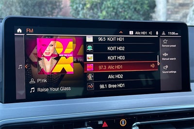 2025 BMW X4 xDrive30i