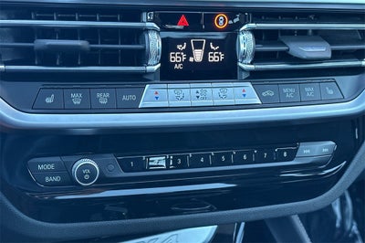 2025 BMW X4 xDrive30i