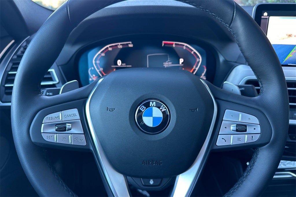 2025 BMW X4 xDrive30i