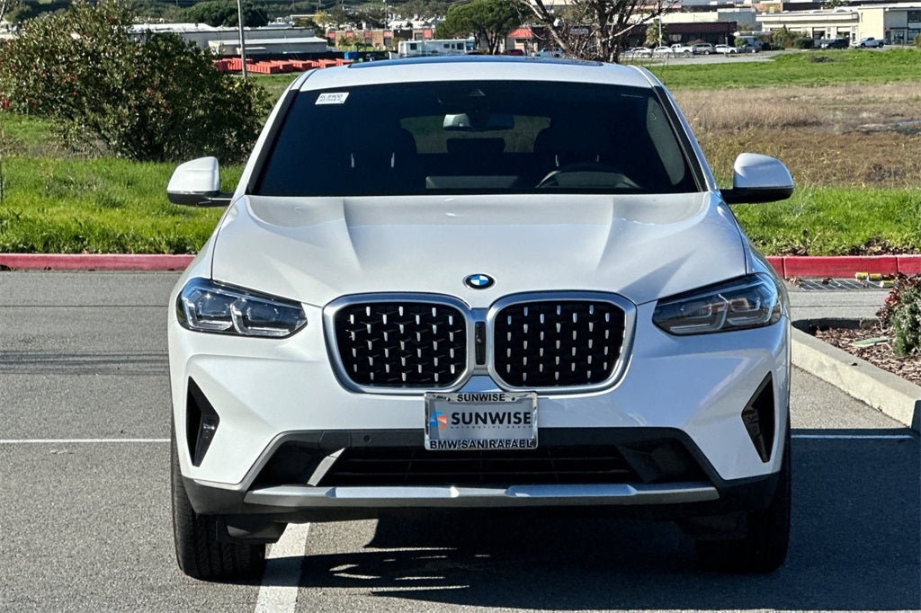 2025 BMW X4 xDrive30i