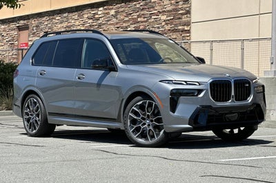 2025 BMW X7 M60i