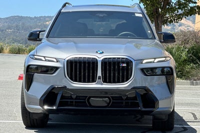 2025 BMW X7 M60i