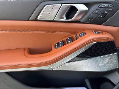 2027 BMW X7 M60i