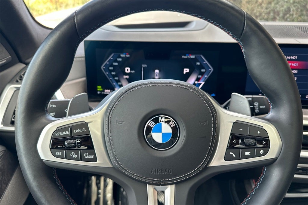 2025 BMW X7 M60i
