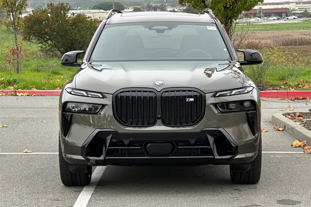 2026 BMW X7 M60i