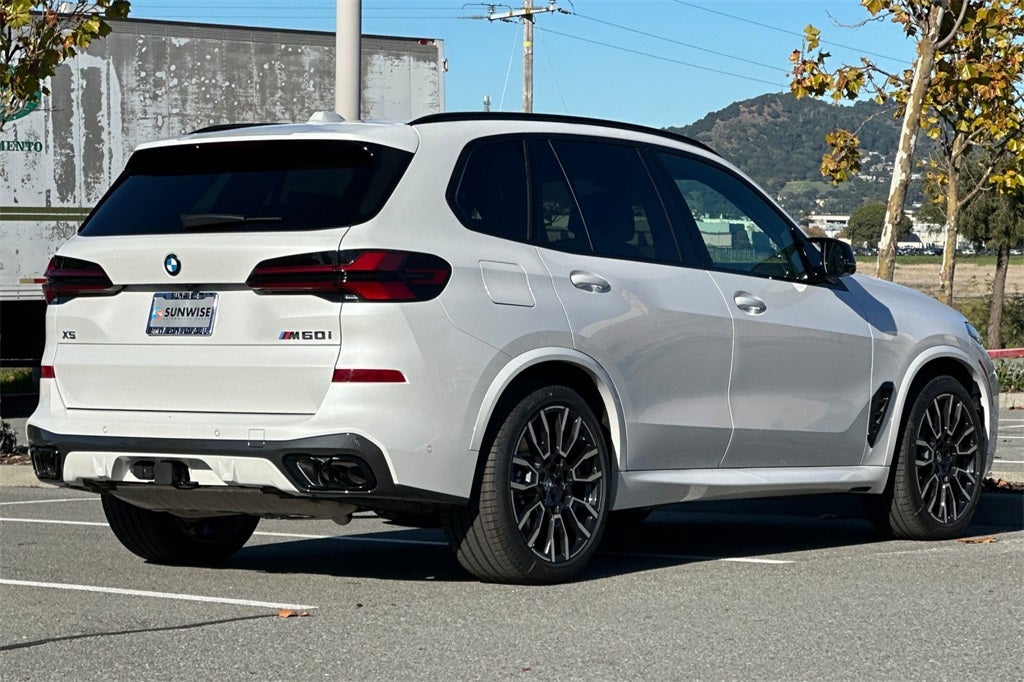 2026 BMW X5 M60i