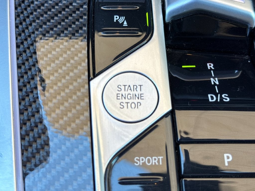 2024 BMW X5 M60i