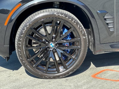 2024 BMW X5 M60i