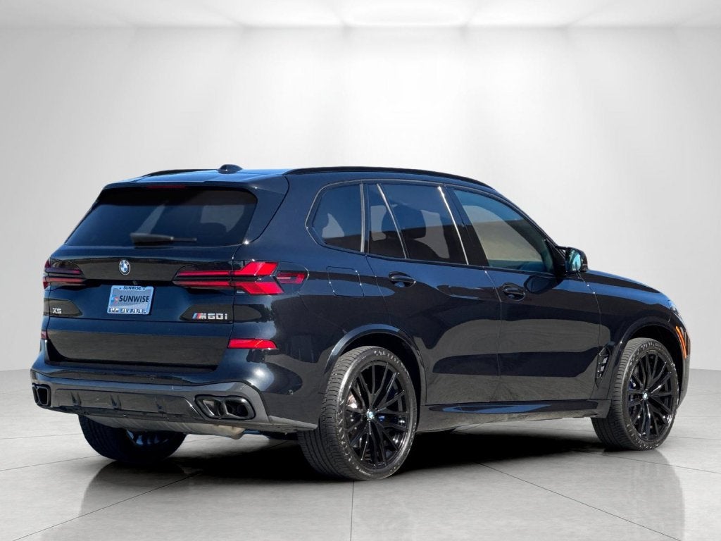 2024 BMW X5 M60i