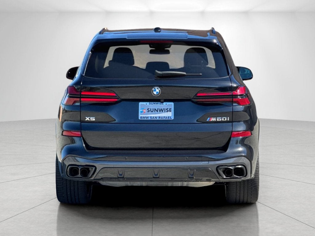2024 BMW X5 M60i