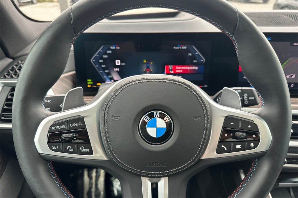2025 BMW X5 M60i