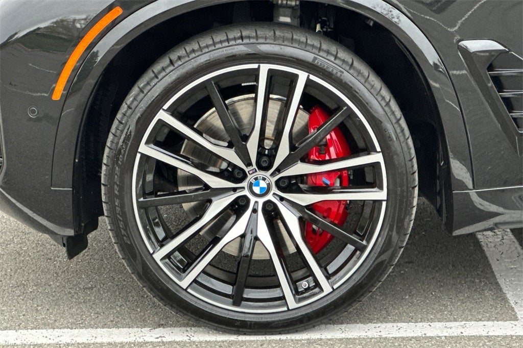 2025 BMW X5 M60i