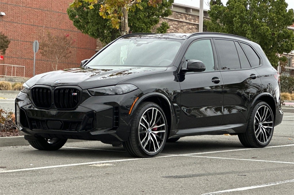 2025 BMW X5 M60i