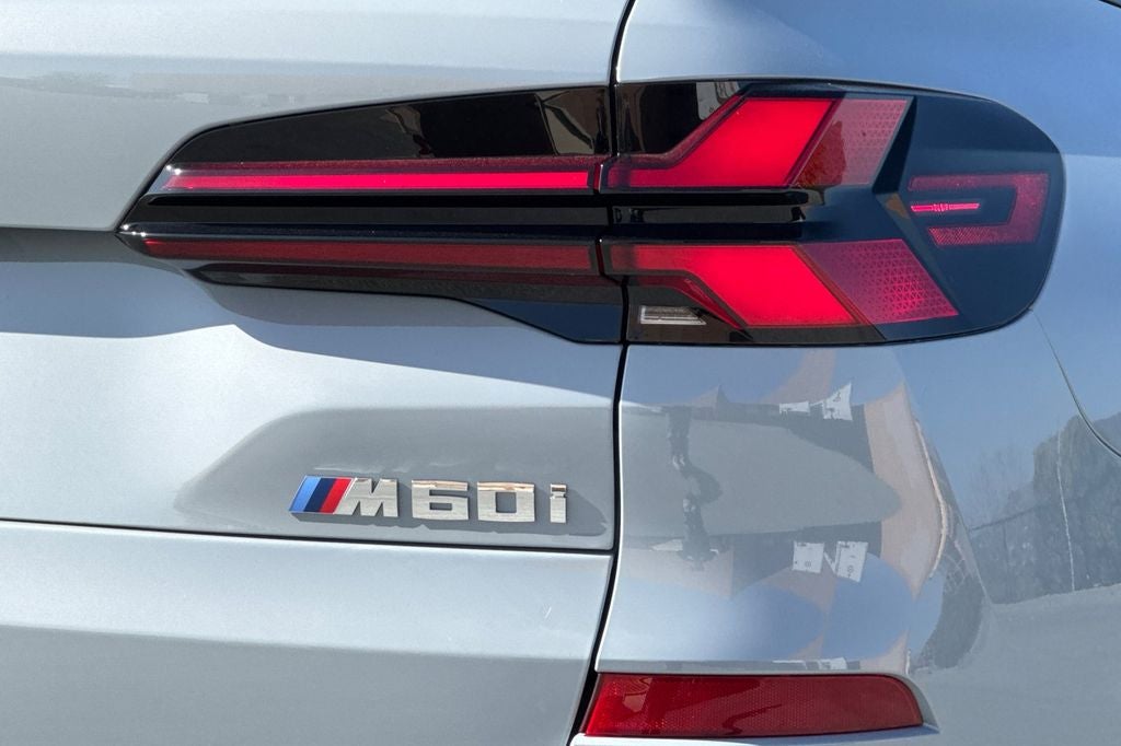2026 BMW X5 M60i