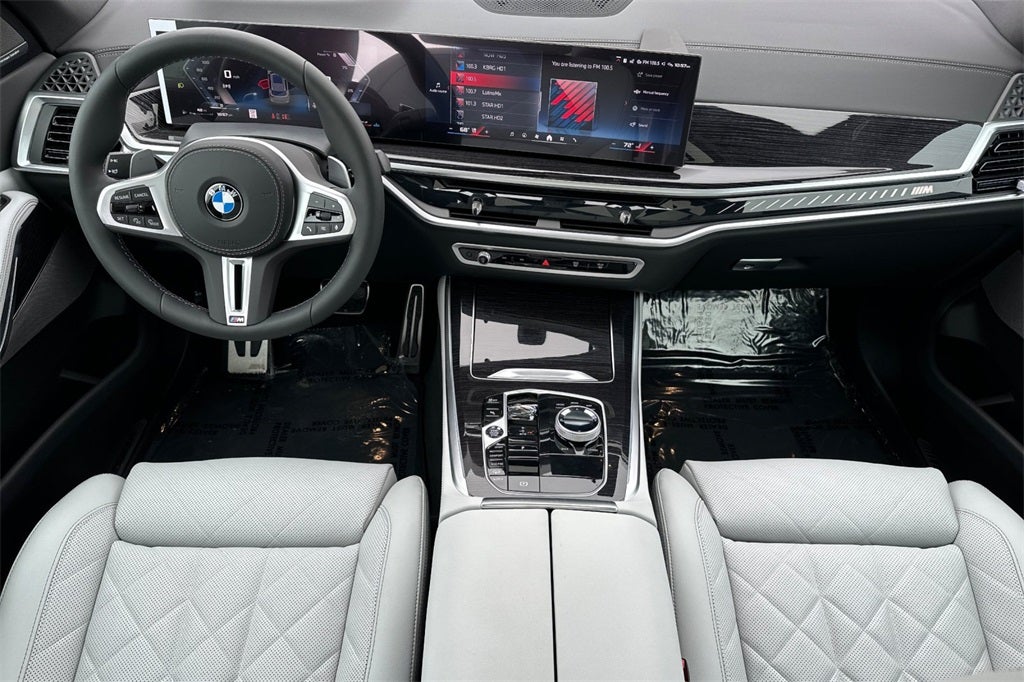 2026 BMW X5 M60i