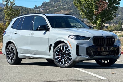 2025 BMW X5 M60i
