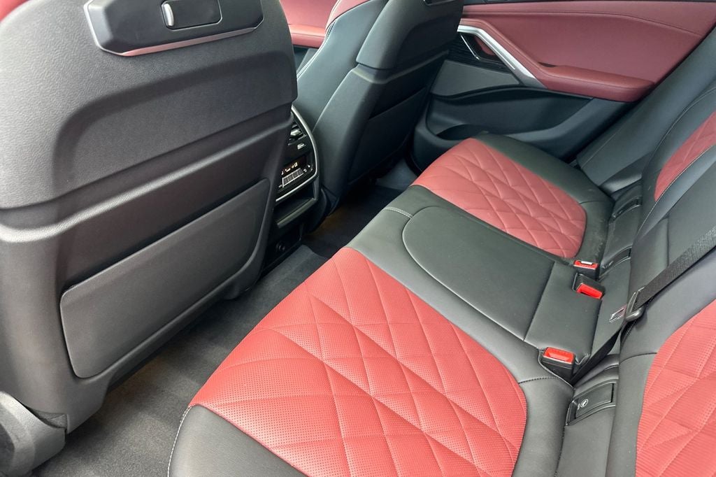 2024 BMW X6 xDrive40i