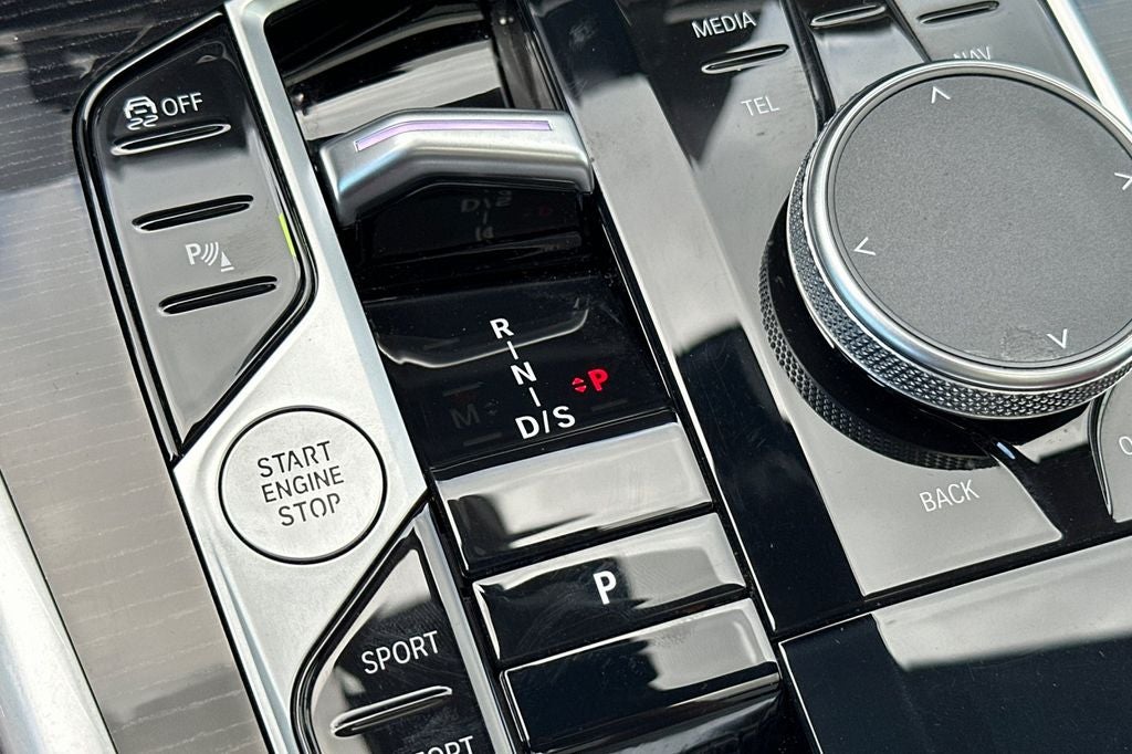 2024 BMW X6 xDrive40i