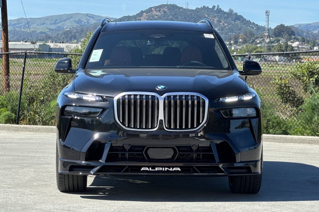 2026 BMW X7 ALPINA XB7