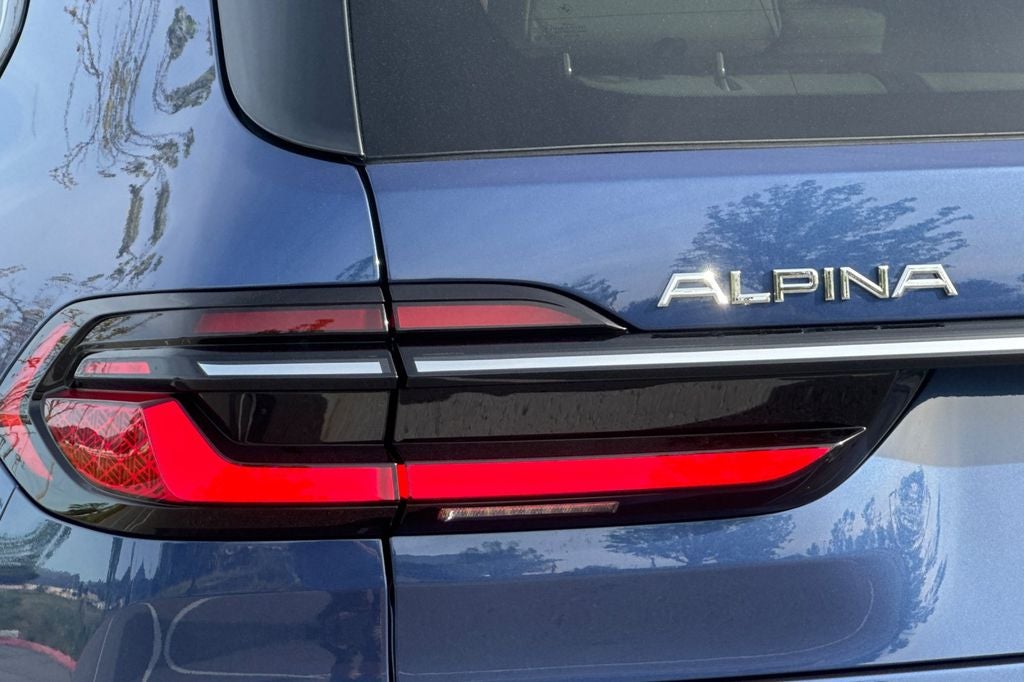 2026 BMW X7 ALPINA XB7