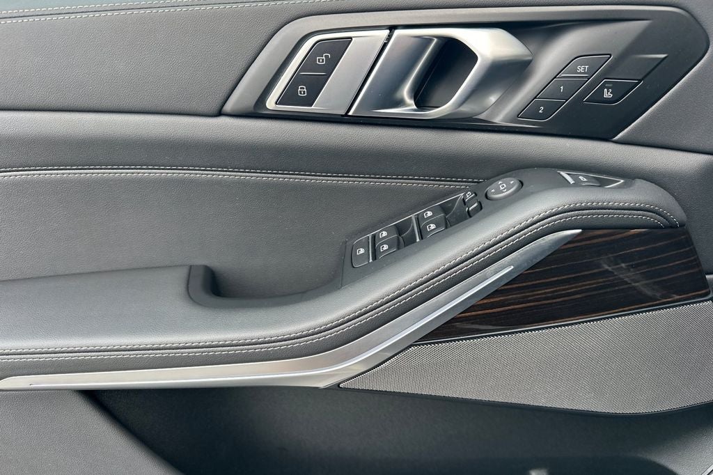 2025 BMW X5 xDrive50e