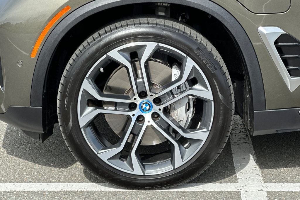 2025 BMW X5 xDrive50e