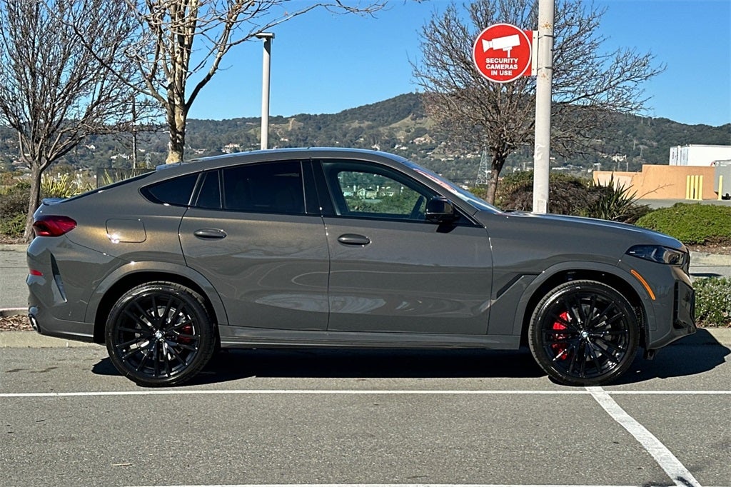 2026 BMW X6 M60i