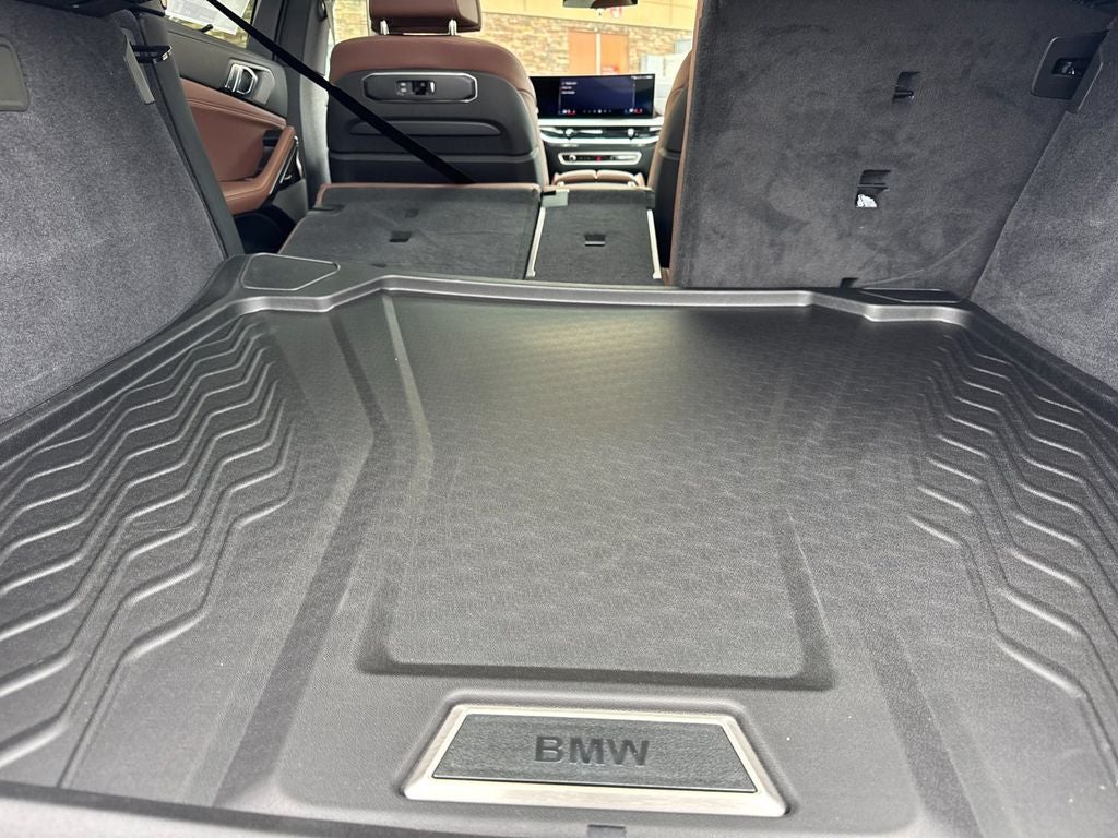 2027 BMW X6 M60i