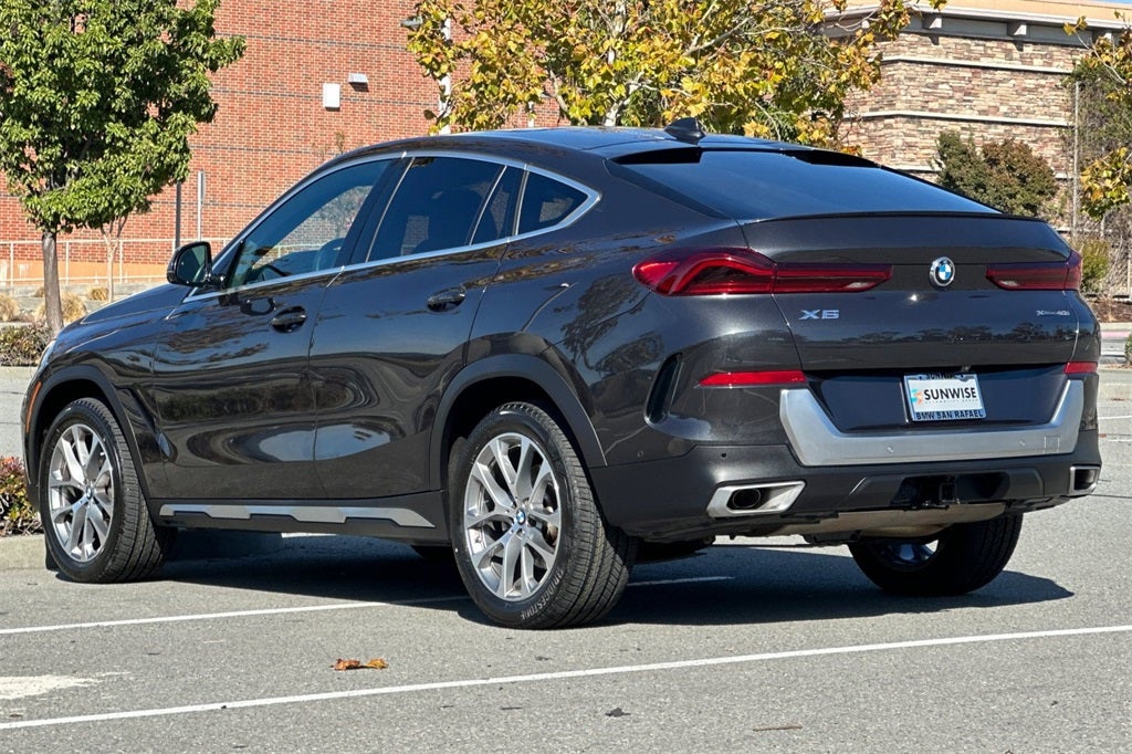 2023 BMW X6 xDrive40i