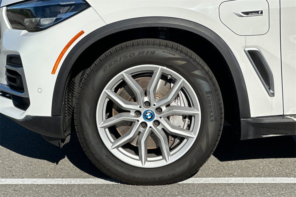 2023 BMW X5 xDrive45e