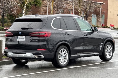 2023 BMW X5 xDrive45e