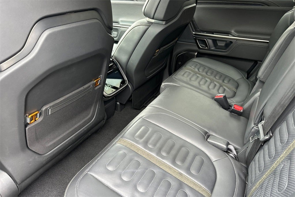 2023 Rivian R1S Adventure