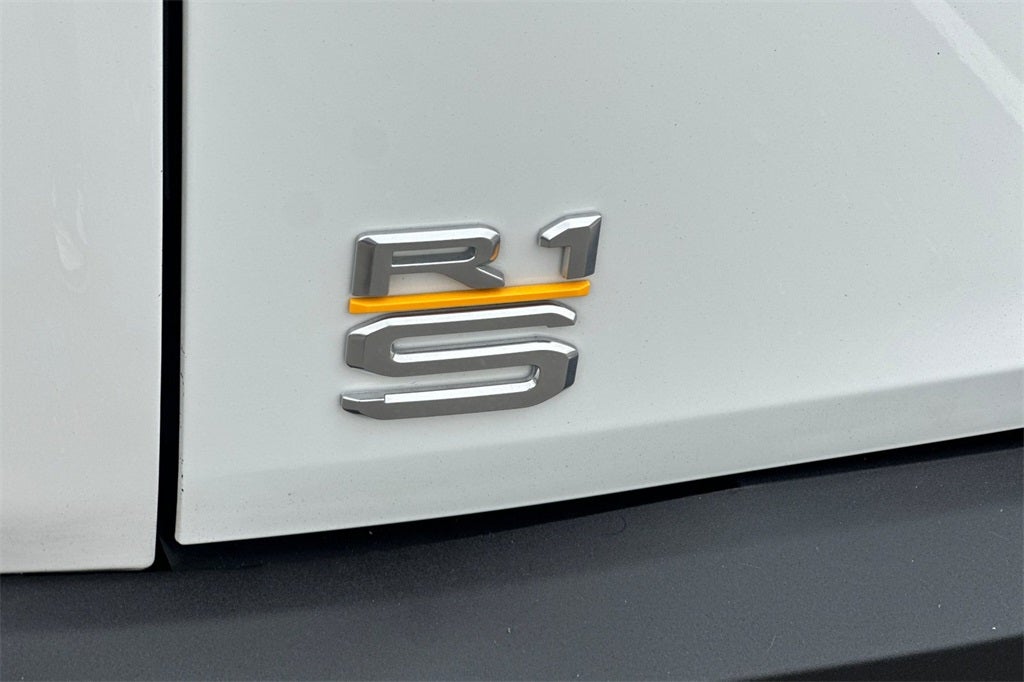 2023 Rivian R1S Adventure