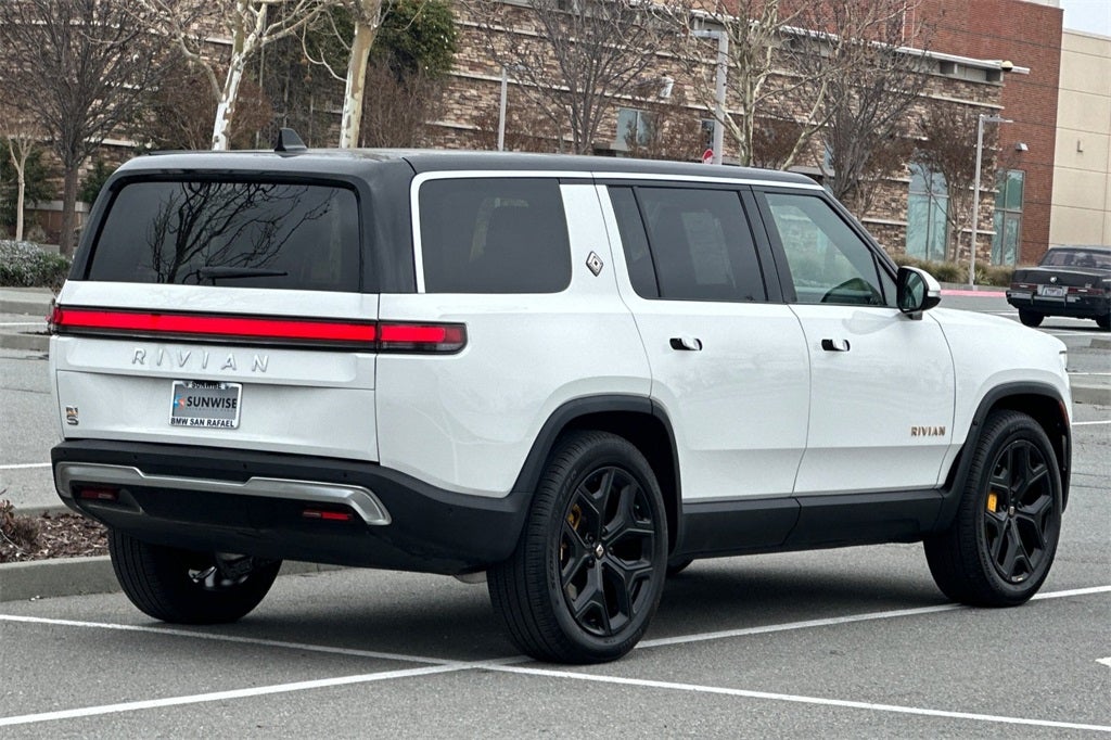 2023 Rivian R1S Adventure