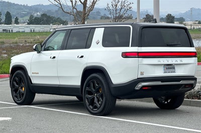 2023 Rivian R1S Adventure