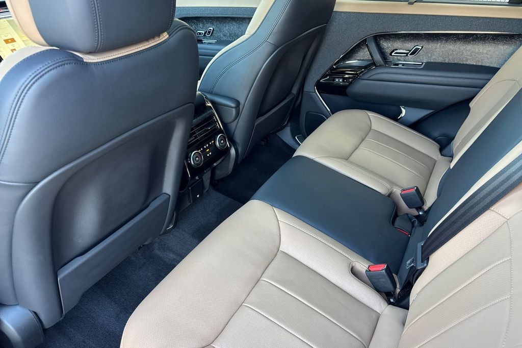 2025 Land Rover Range Rover Sport Plug-in Hybrid Autobiography