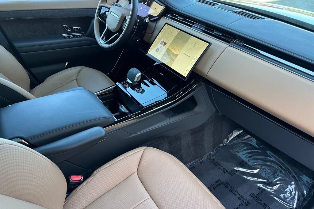 2025 Land Rover Range Rover Sport Plug-in Hybrid Autobiography