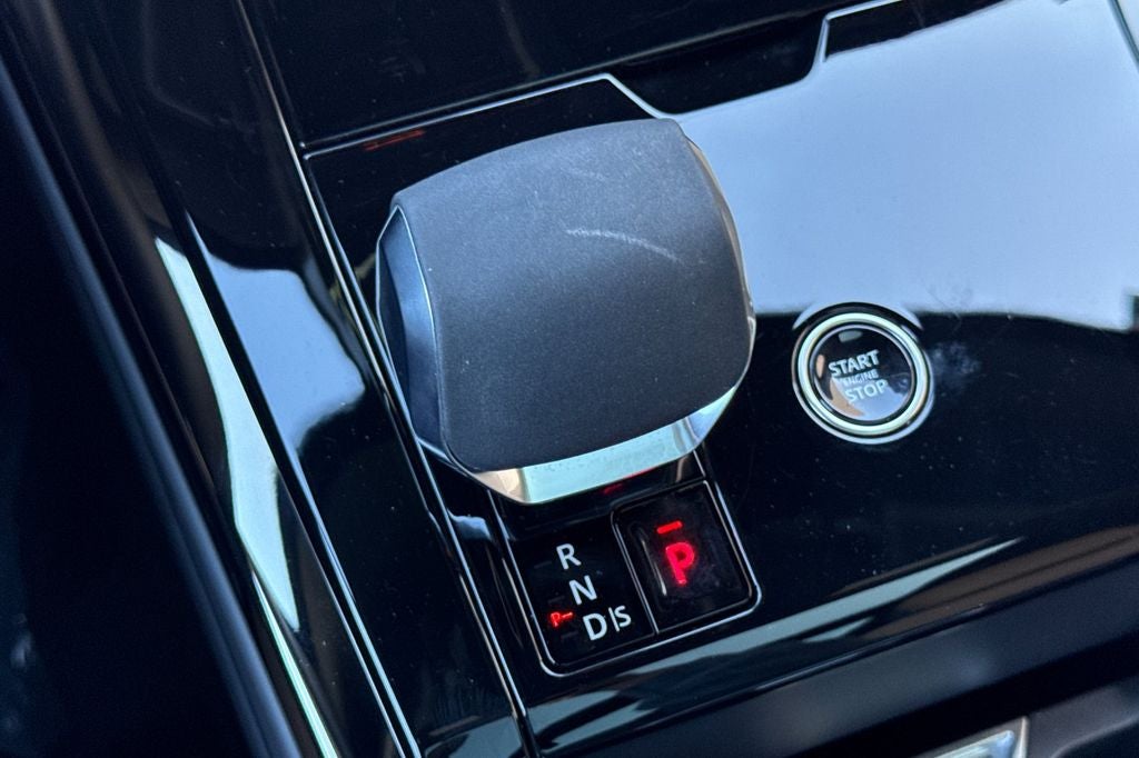 2025 Land Rover Range Rover Sport Plug-in Hybrid Autobiography