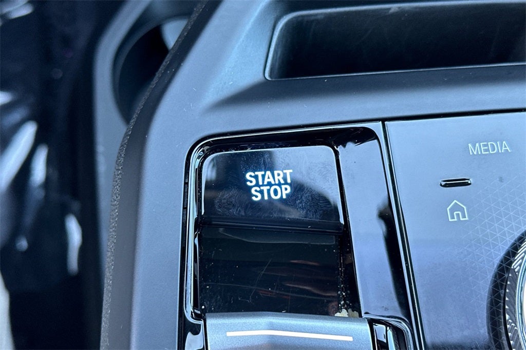 2025 BMW iX xDrive50