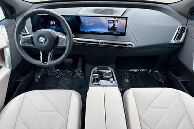 2025 BMW iX xDrive50