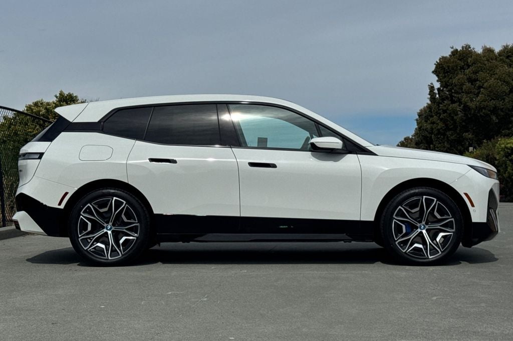 2024 BMW iX xDrive50