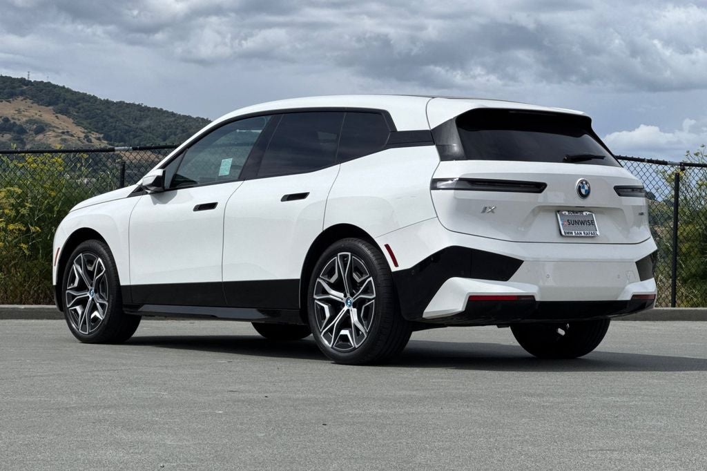 2024 BMW iX xDrive50
