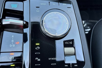 2025 BMW iX xDrive50