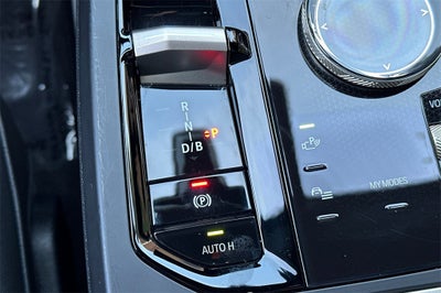 2025 BMW iX xDrive50