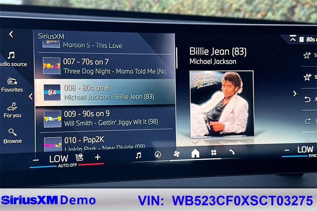 2025 BMW iX xDrive50